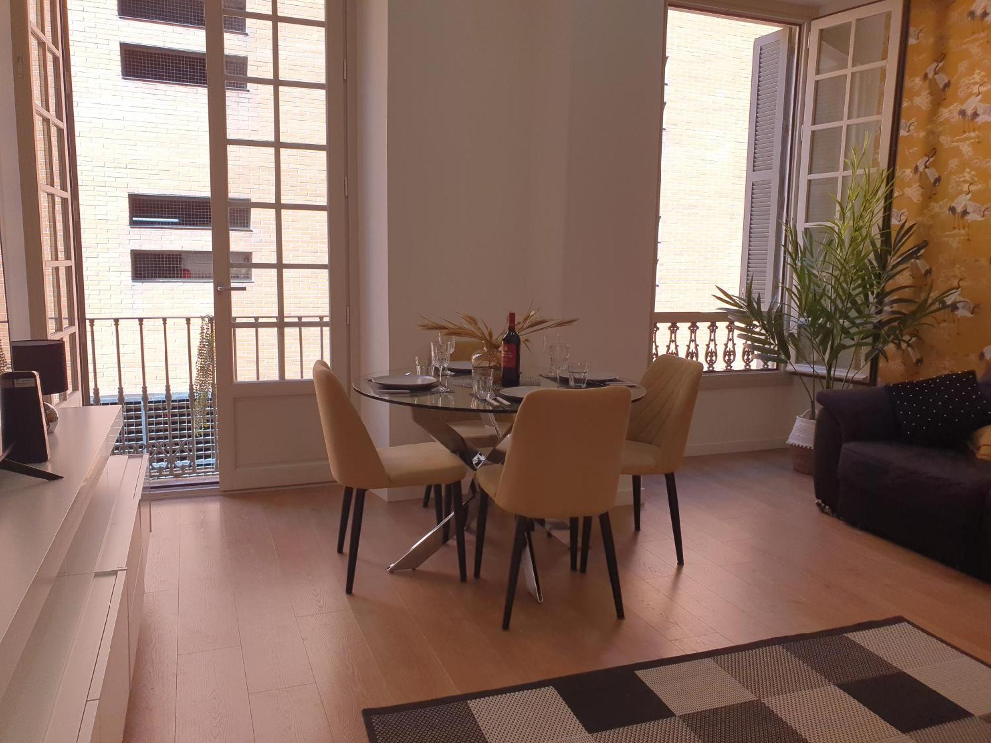 Beautiful Historic Center Apt! マラガ エクステリア 写真