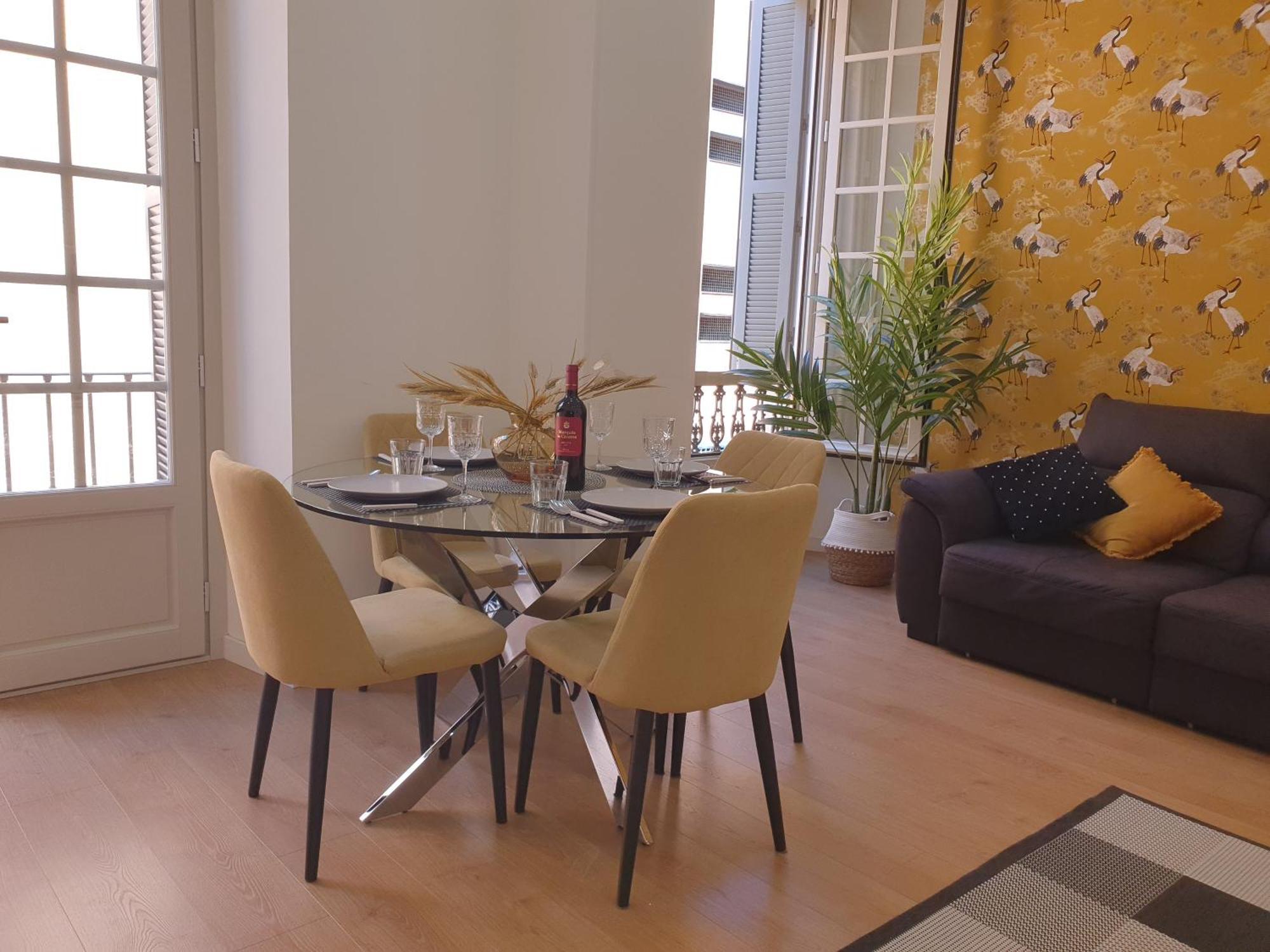 Beautiful Historic Center Apt! マラガ エクステリア 写真